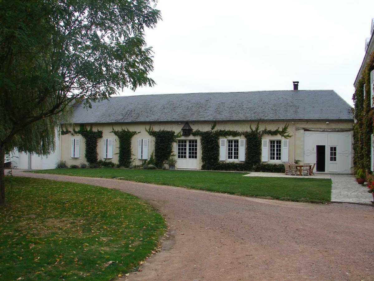 مبيت وإفطار Mauzé-Thouarsais Le Domaine Des Bois المظهر الخارجي الصورة